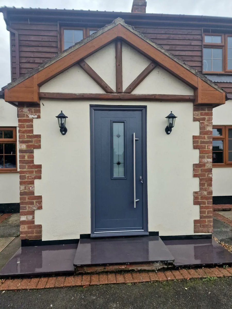 DoorEssex's tweet image. We love this stylish Spitfire door that we recently installed for a very happy customer.

#ewdcentre #spitfiredoors