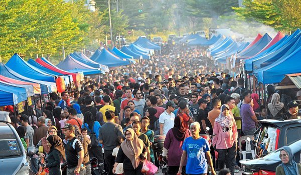 aimansalim_'s tweet photo. Sedar tak sedar, lagi 100 hari je kita nak menyambut bulan Ramadan gais! ✨

Ahhhh rindunya bazar ramadan 😍 https://t.co/BhtqynD7aH