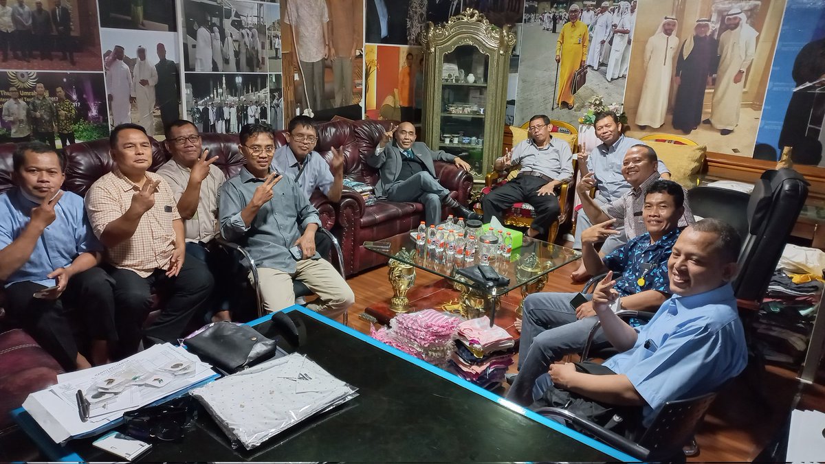 Pendukung Partai Republik tweet media