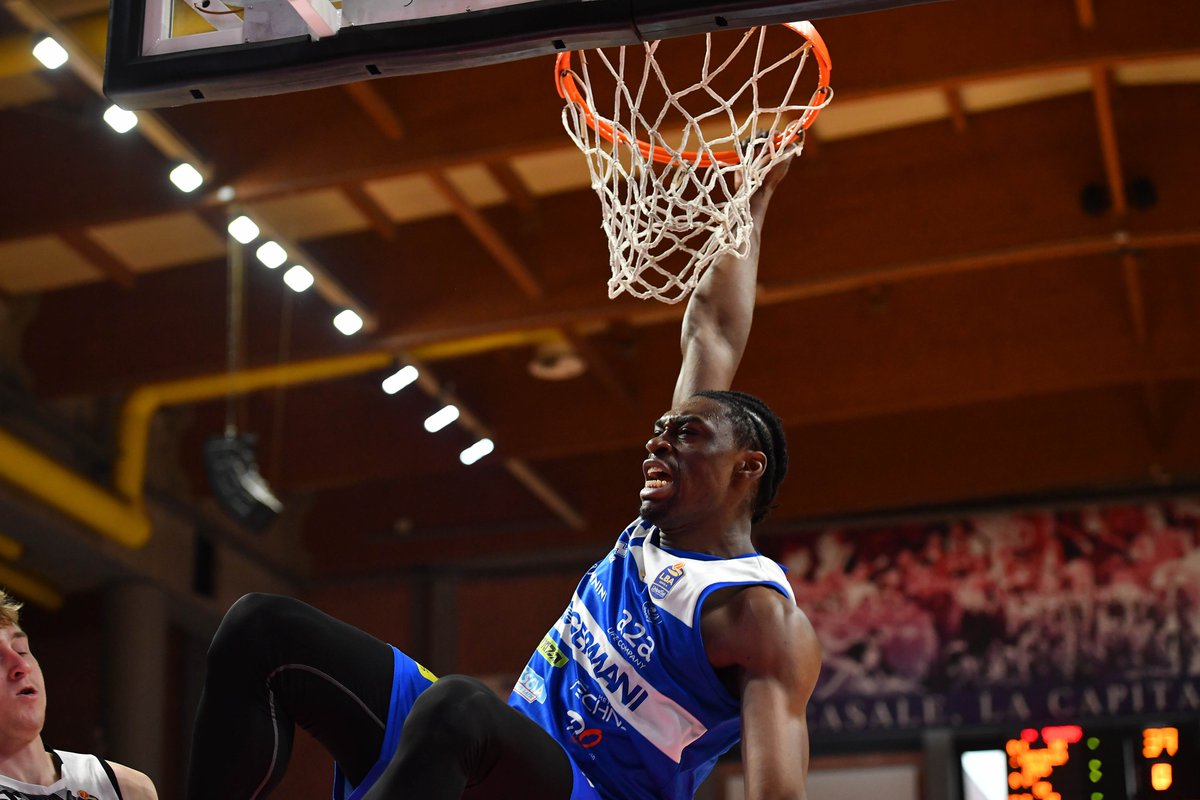 GermaniBrescia's tweet photo. CHE 🤍 SQUADRA 💙
📸 https://t.co/2BBjZlxNFH
#DreamBig | #TORBRE | #Brescia | #TuttoUnAltroSport https://t.co/x6DMNIcUMe