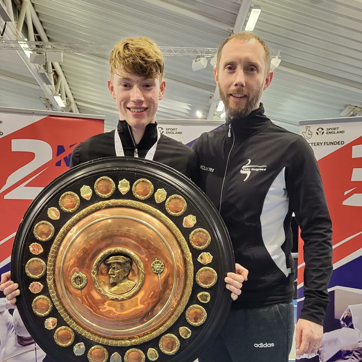 salleholyrood1's tweet photo. An awesome weekend for the club. 
@JaimiecookF becomes British Senior National Champion. Zoe finishes 7th in the women's foil. 

Then our men's &amp; womens foilists took GOLD and BRONZE respectively in the team events.

Outstanding. @scottishfencing @SportsAidScot @ThelmaScotland https://t.co/tUcE9iz5MO