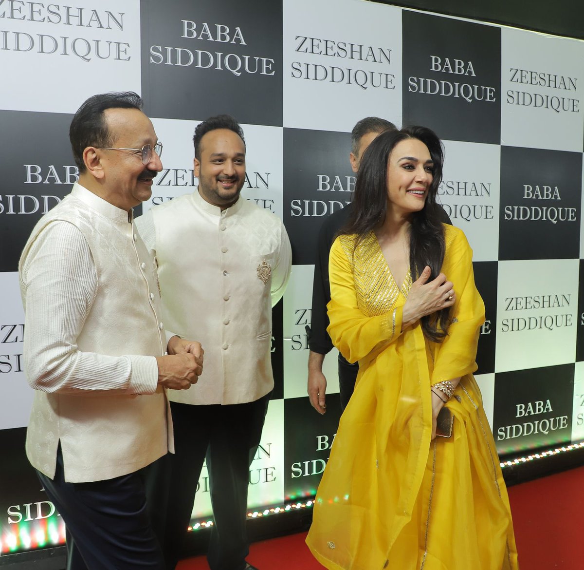 BabaSiddique's tweet image. #Iftaar2023 
@realpreityzinta 
@zeeshan_iyc