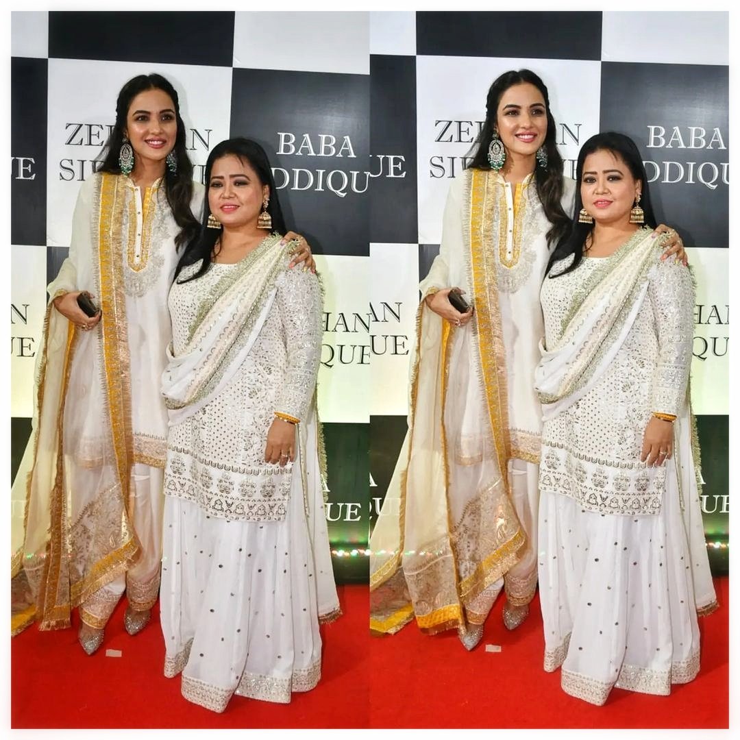 #JasminBhasin & #BhartiSingh both are looking fabulous as they are arrived at #BabaSiddique & #ZeeshanSiddique 's Iftar party in Mumbai.

#Bollywood
