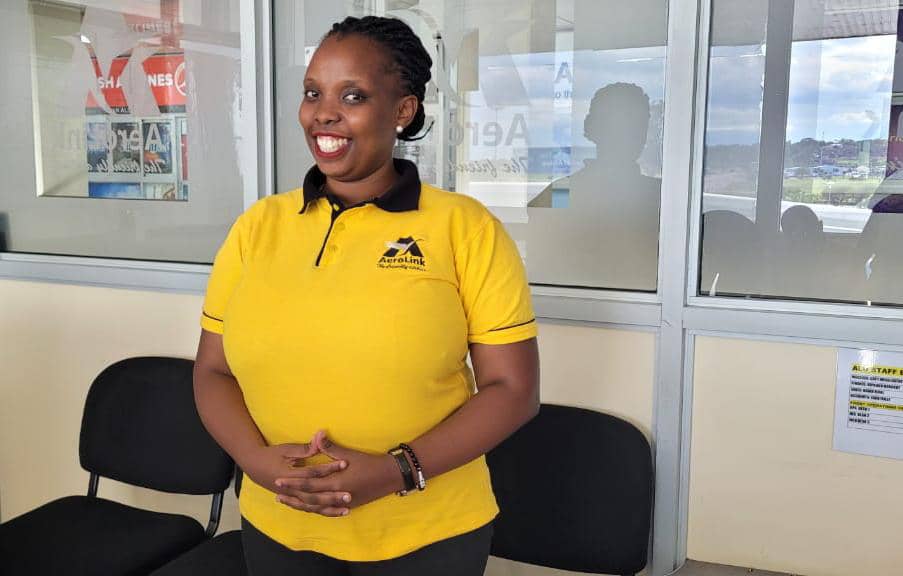 AerolinkUganda's tweet image. Start your week off right with the #AeroLinkTeam! Grace from our sales and reservations team is here to help you book your next adventure. Fly with us to experience #Uganda like never before.
#MondayMotivation #AeroLinkUganda #SalesTeam #exploreuganda #visitthepearlofAfrica