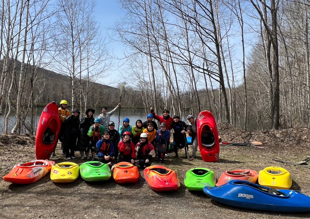 settei_Canoe's tweet photo. こ���にちは！
雪艇倶楽部です！！🛶🏕

先週の土日の試乗会には4名の新入生が来てくれました！🔥
写真は、プールと湖での試乗会の写真です！✨

今週の土日(22日、23日)も試乗会を行う予定です！19日水曜日にはzoom新歓も行います！(*´∇｀*)

みなさん、連絡お待ちしてます！！
#カヌー　＃春から旭医 https://t.co/BdtuKuGUSz