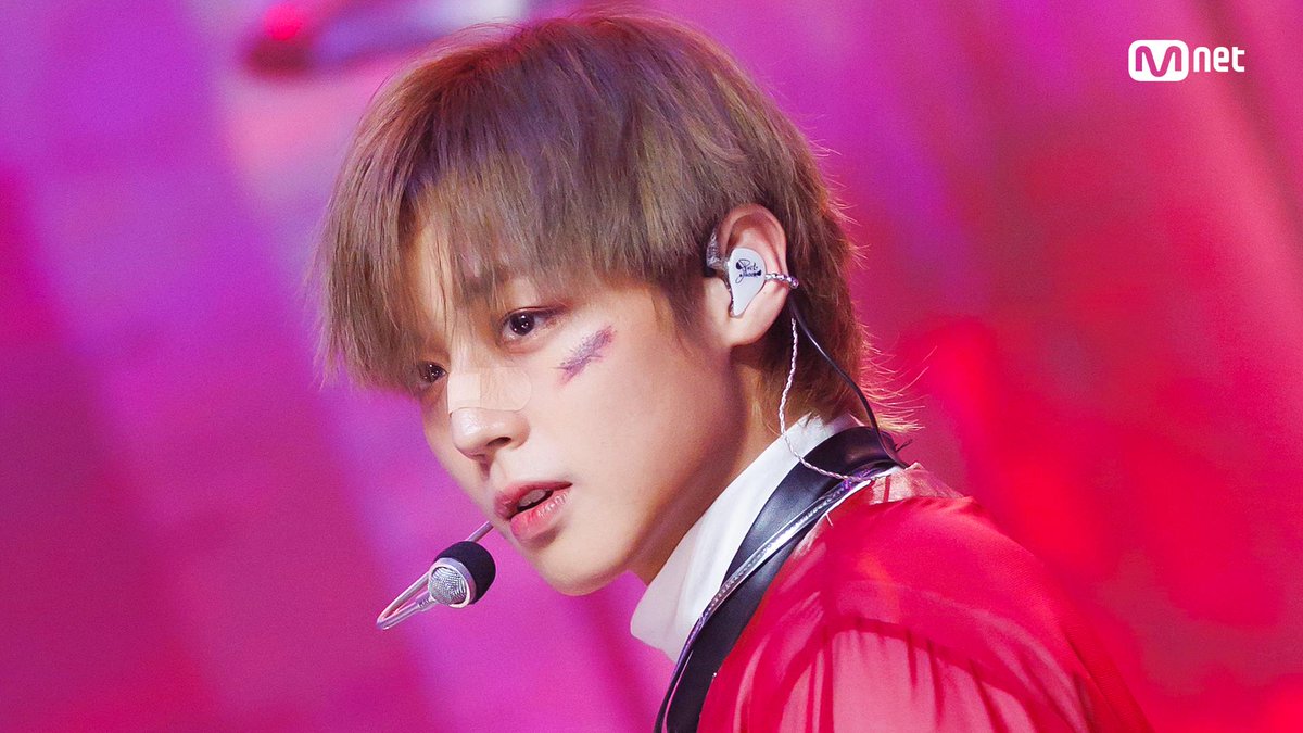 daystar_990529's tweet photo. 박지훈 무표정 음방 1주차 썸네일의 축복이 끝이업따 https://t.co/E4I5dGP5dH