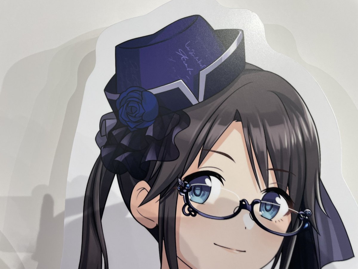 三峰結華 「文字描いてたの.....!?なんて描いてるんだ 」|あにき(佃勇人)のイラスト