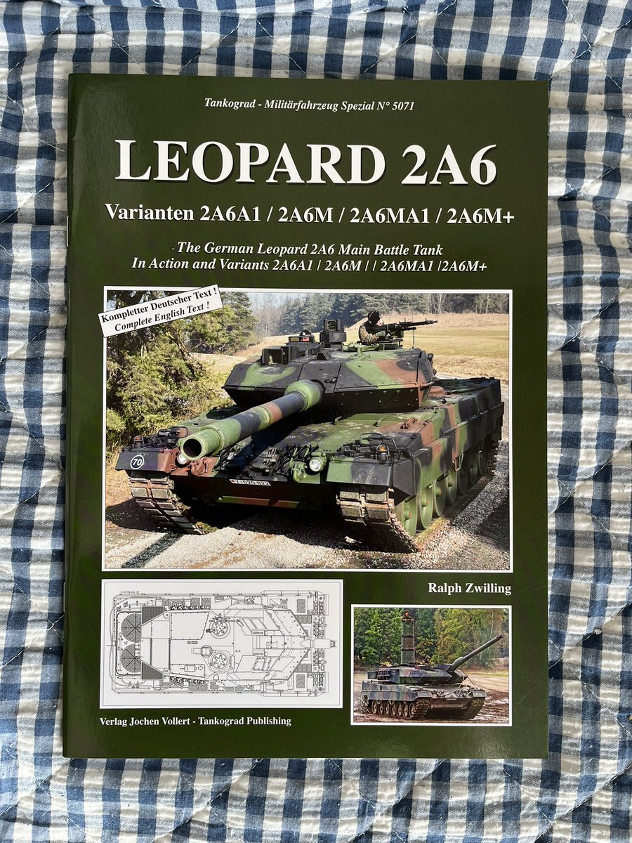 koni_ch47ja's tweet image. 家族旅行の為、クロネコ営業所止めにしてた2冊を引き取って来た😍😍
@msmodelswebshop 

#MSModels
#Leopard2A6
#Leopard2A7V