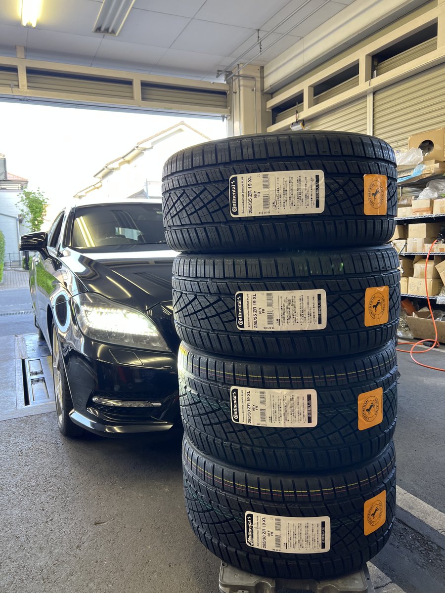 taiyaichiba1005's tweet photo. #CLS でご来店頂きましたお客様のお車へ #コンチネンタル の #DWS06+ をお取付です!
オーナー様ご利用ご購入ありがとうございますm(__)m
#大口径 #輸入車 のタイヤのご相談も #タイヤ市場前橋荒牧店 へお任せ下さい! https://t.co/I5WGbJrLBD