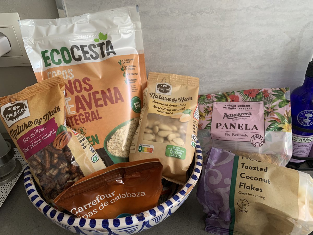 ely_438's tweet image. In today’s episode of #CookingWithEly I shall be mostly making this week’s granola. I really should be 👩‍💻 but I’m in full Monday procrastination mode #defer #WritingCommunity #writerslife