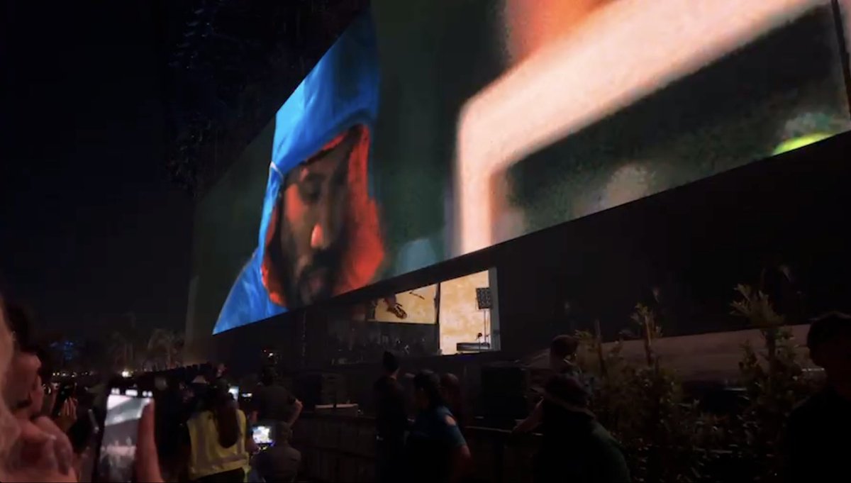 boymolish's tweet photo. Frank Ocean Coachella 2023 https://t.co/C5qIptUBIX