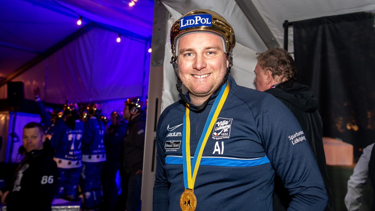 Guldtränaren lämnar Villa dlvr.it/Smc0YR