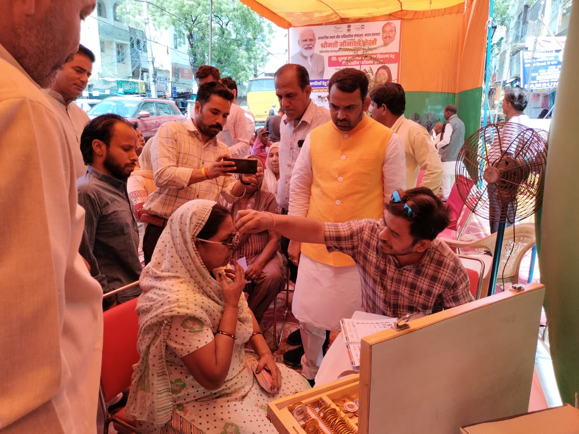MSinghBJP's tweet photo. सामाजिक न्याय और अधिकारिता मंत्रालय, भारत सरकार के सहयोग से माननीय केंद्रीय विदेश एवं संस्कृति राज्यमंत्री श्रीमती @M_Lekhi जी द्वारा दिव्यांग भाईयों - बहनों के लिए निःशुल्क सहायक उपकरण वितरण हेतु लगाए गए चिकित्सा परीक्षण कैम्प, सदर बाजार दिल्ली कैंट में साथियों के उपस्थित रहा । https://t.co/7SymoLymPW