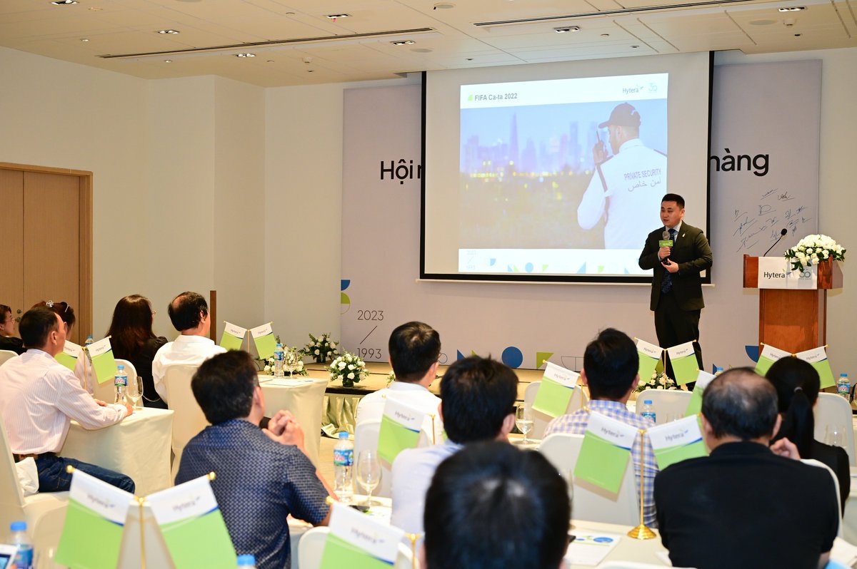 HyteraHYT's tweet photo. Last Friday we hosted the #Hytera Vietnam Hospitality Industry User Seminar in Ho Chi Minh City. The event brought together the best hotel and retail practitioners in Vietnam and top minds in the #communications industry to share Hytera's advanced comms solutions. https://t.co/XlbNIvmrER