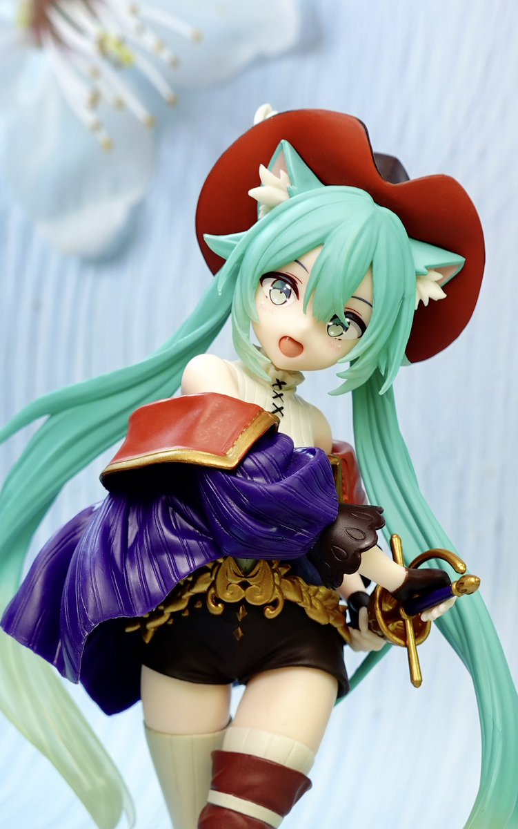 mneeokwo's tweet photo. #初音ミク #miku #景品 #フィギュア 
#長靴を履いた猫 #フィギュア撮影
#深夜の初音ミク撮影60分一本勝負 https://t.co/bidnh8PCHb