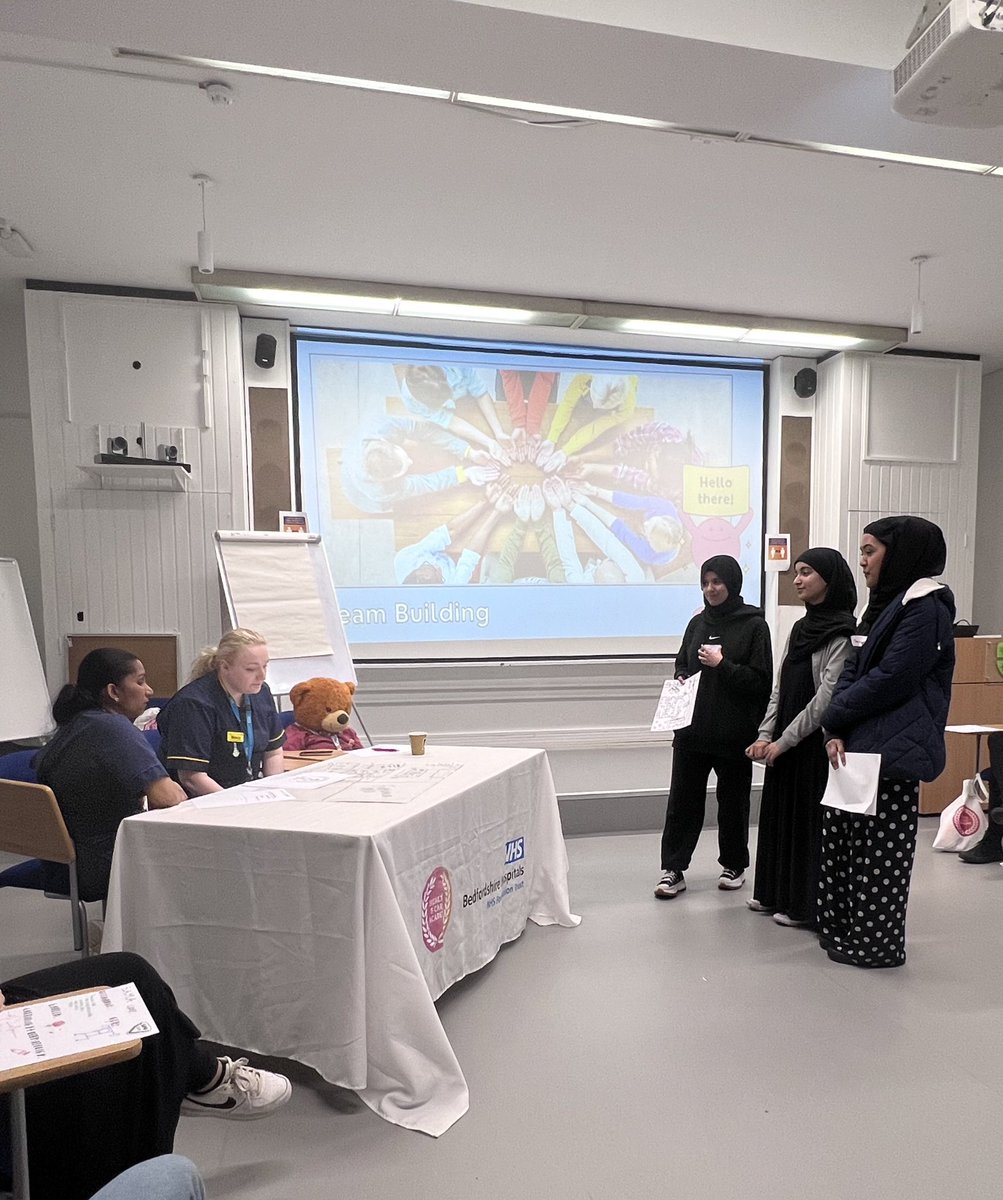 The @BedsHCAcademy held the first + programme <a href="/LandDHospital/">Luton and Dunstable University Hospital</a> last Saturday. Students took part in a variety of activites, explored the NHS values and the importance of communication. While having the opportunity to design and pitch their own ideas for a new hospital to a panel 🏥