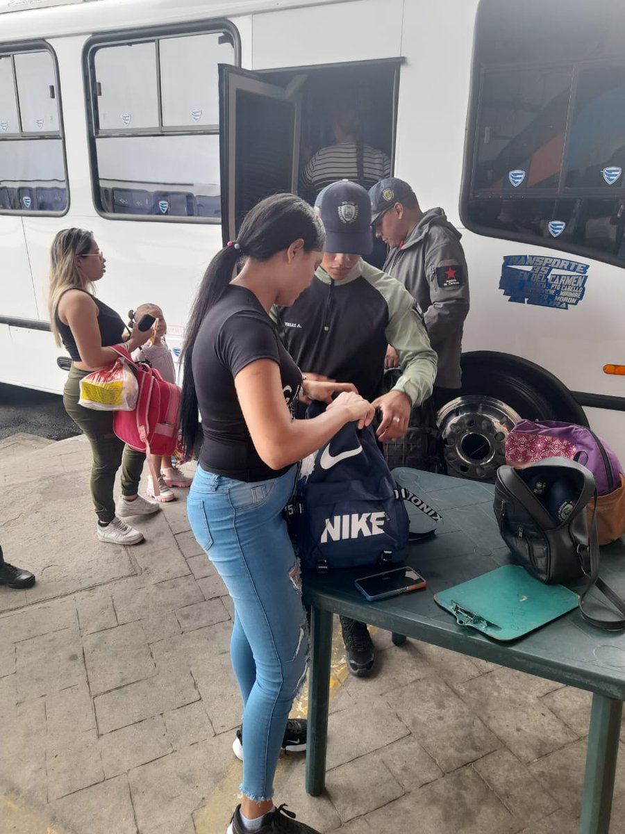 #17Abr Buenos días iniciamos nuestras operaciones 100% activas este lunes, usuarios (as) recibiendo el servicio que se merece, unidades dispuestas y cuerpos de seguridad garantes de la protección del pueblo, junto a <a href="/JCbetancourt72/">JuanCarlosBetancourt</a> seguimos trabajando #ConMaduroMásRevolución #PAZ