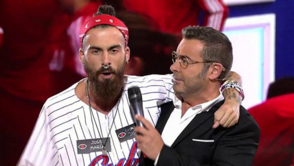 FonsiLoaiza's tweet image. Se llama José María López y hoy ha sido condenado a 15 meses de prisión por abuso sexual en Gran Hermano. Fue protegido por la cadena que humilló a la víctima poniéndole las imágenes sin asistencia y pidiendo que se callara. No entrará en prisión y la TV seguirá emitiendo basura.