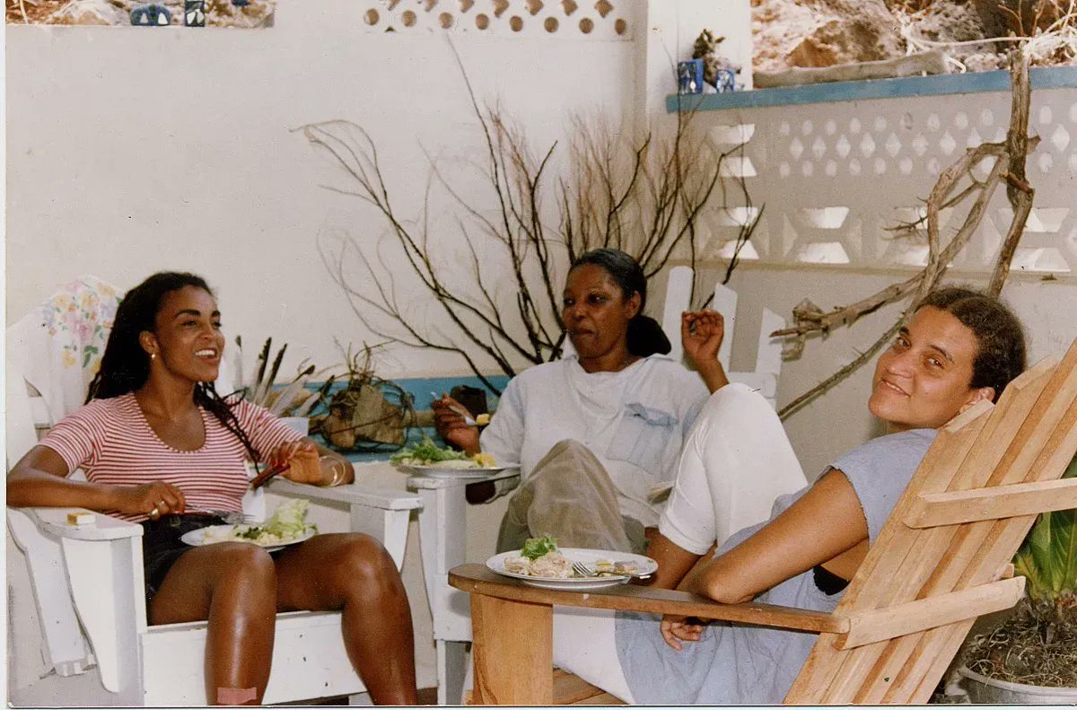 Raven Row tweet media