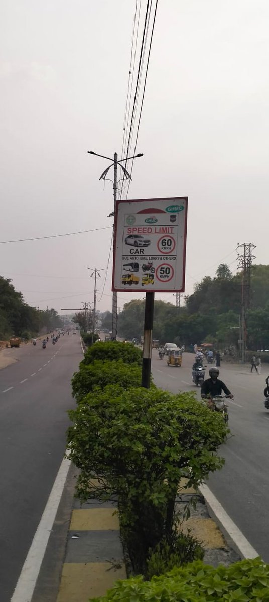 insptr_falaknum's tweet photo. @FareedsfuShaik @HYDTP @shofalaknuma The said DRDO junction already erected the sign board of Speed limit for avoid road accidents. https://t.co/gzYt4sxI3s