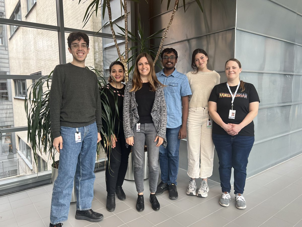 I’m proud to share the first picture of our lab @lunduniversity! We are a multicultural lab interested in understanding  #SexDifferences in human #immunity using #SystemsImmunology approaches.
🚨 We are recruiting PhD students and postdocs. Reach out if you want to join us!