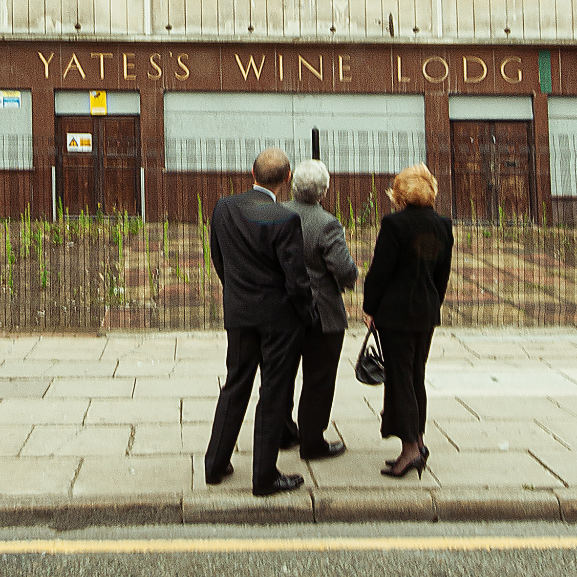 ‘TURNING THE PLACE OVER’ … by Richard Wilson, Yates Wine Lodge, Cross Keys House, Liverpool 2007-2011 … stunning artwork - video here! youtube.com/watch?v=xlfPrf… …
Soundtrack: ‘You Spin Me Round (Like a Record)’ by Dead Or Alive …  #art #YatesWineLodge #Liverpool #RichardWIlson