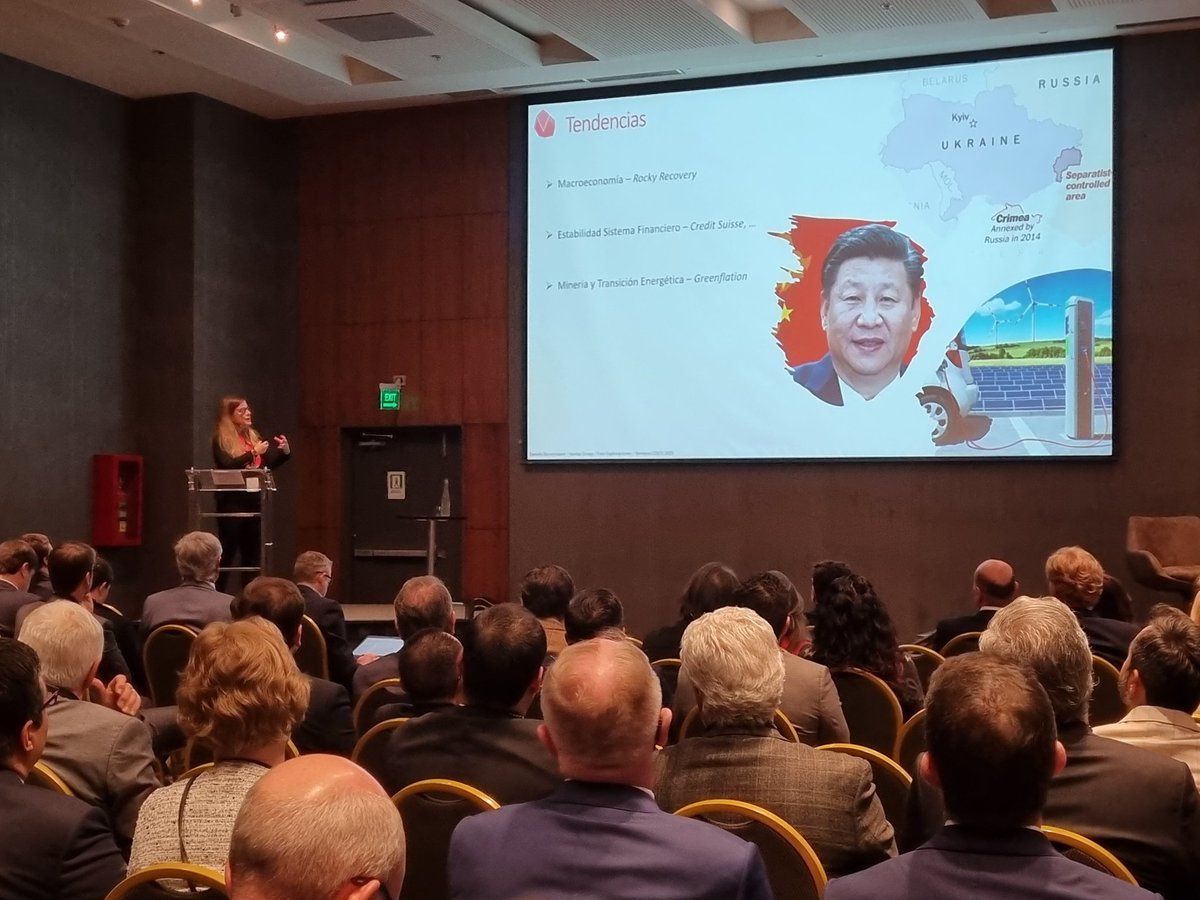 CESCO (@centrocesco) on Twitter photo ¡Hemos inaugurado #CescoWeek2023!
Con las palabras de la Ministra Marcela Hernando del <a href="/MinMineria_cl/">Ministerio de Minería de Chile</a> en el Foro de Exploraciones, damos inicio a la semana Cesco, que reúne a los principales ejecutivos de la industria minera del cobre en #Chile. ¡Hemos inaugurado #CescoWeek2023!
Con las palabras de la Ministra Marcela Hernando del <a href="/MinMineria_cl/">Ministerio de Minería de Chile</a> en el Foro de Exploraciones, damos inicio a la semana Cesco, que reúne a los principales ejecutivos de la industria minera del cobre en #Chile.