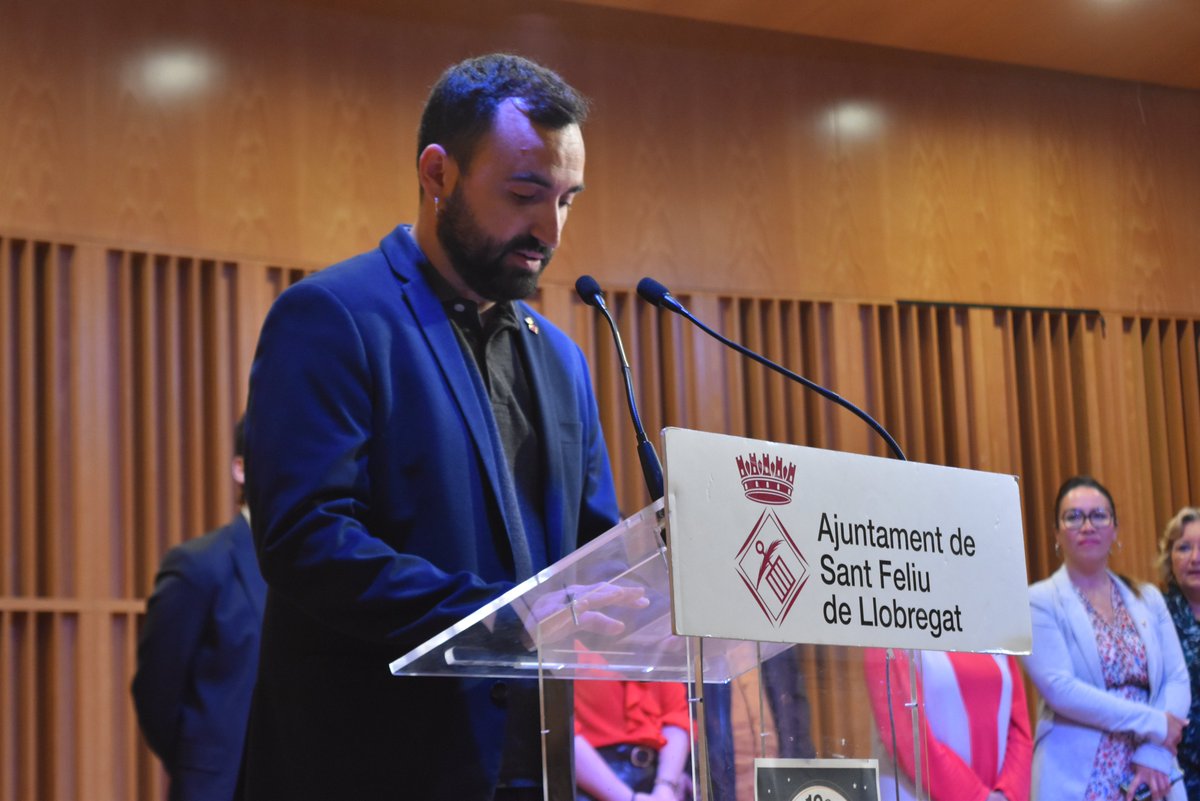 ajsantfeliu's tweet photo. 🔵 La 19a Nit de l'Esport reconeix 44 esportistes, equips i entitats de #SantFeliu pels mèrits aconseguits durant les temporades 2019-2020 i 2020-2021.

➡️Consulta els guanyadors i finalistes https://t.co/qSJGUImYUJ

📸Fotos https://t.co/9J1iJGOv1s

#ViuEsport #ViuSantFeliu https://t.co/MhC7a78Sfq
