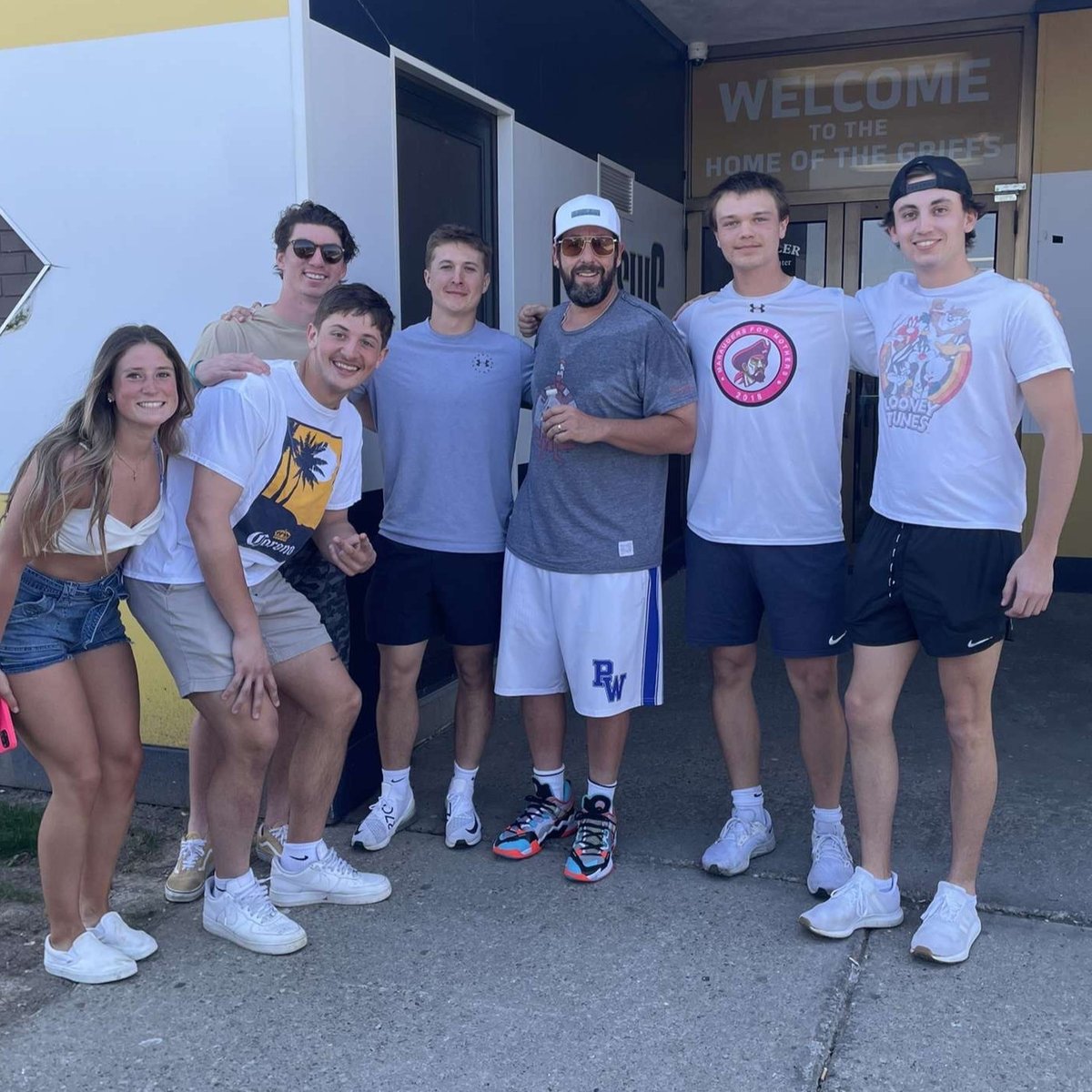 Canisius_Univ's tweet image. SPOTTED: @AdamSandler working out at the Koessler Athletic Center ahead of his Sunday night performance at KeyBank Center!  Thanks to @GriffsMLax player @J_Webster19 for snapping these pics!! 📷 
#AdamSandler #GoGriffs #SoCool
