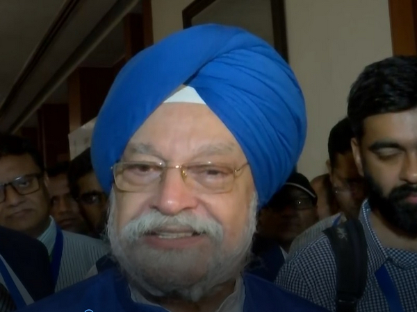 ani_digital's tweet photo. India will achieve target of 20 pc biofuel mixing next year: Union Minister Hardeep Puri
Read @ANI Story | https://t.co/KDwAdEFlBo
#PetroleumMinister #HardeepPuri #India #ToAchieve #20pcBiofuelMixing #NextYear https://t.co/Zi031O6LgP