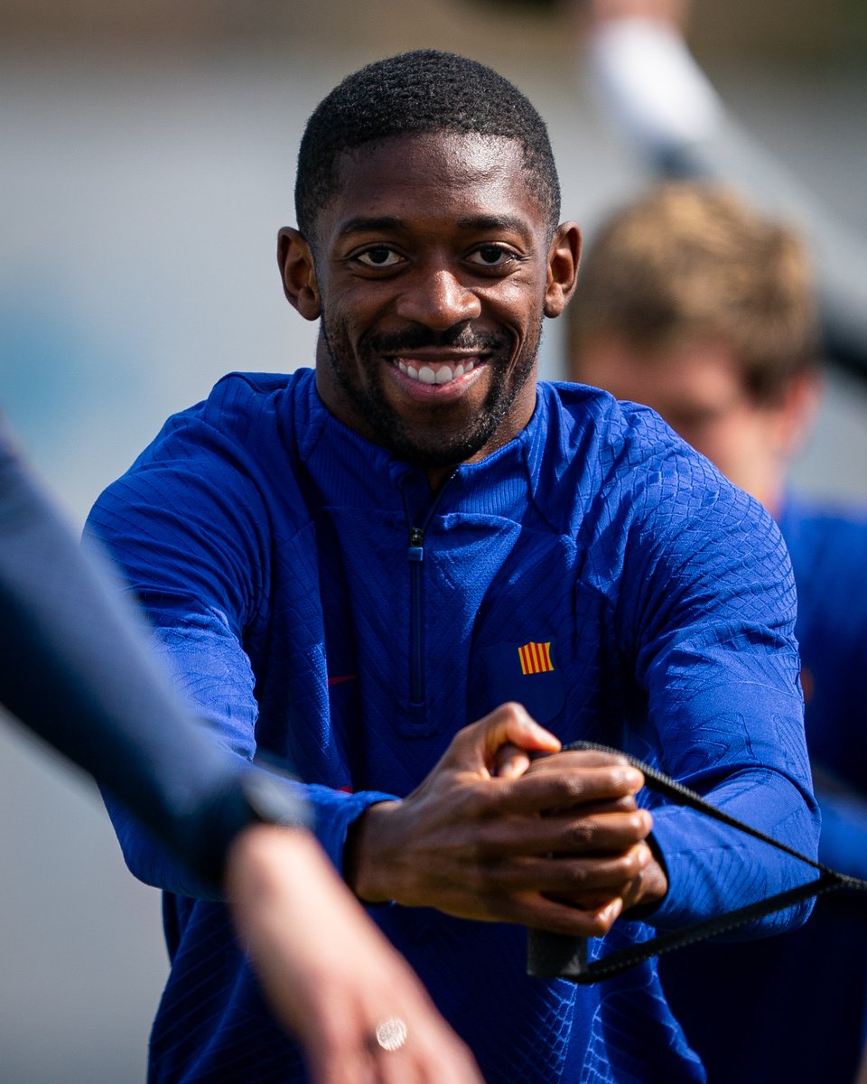 FCBarcelona_es's tweet photo. 😄 De vuelta a los entrenamientos https://t.co/BZ7PqGCEaT