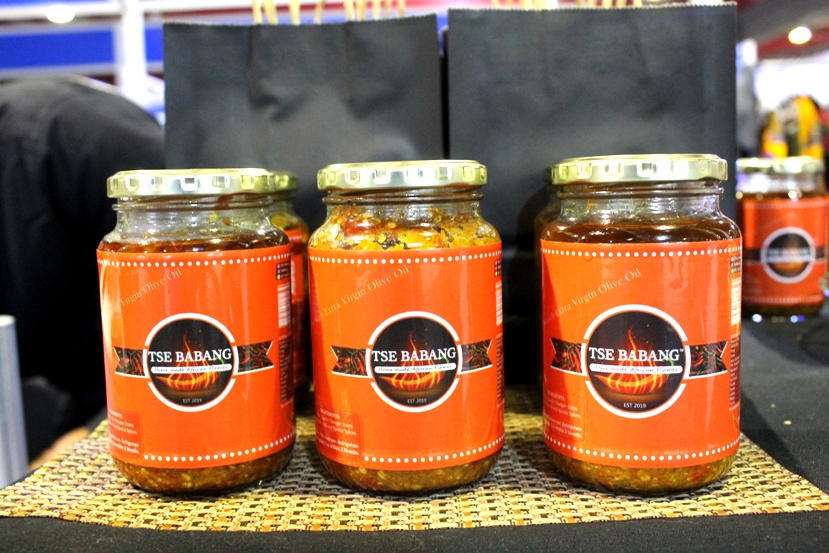 Let’s get ready to feel the heat! In this Rand Show interview, we sat down with Leroy Gopal (<a href="/leroygopal/">Leroy</a>), CEO of Tse Babang, a brand of chilli that’s taking the culinary world by storm. bit.ly/43G0zE4 #WWMAG