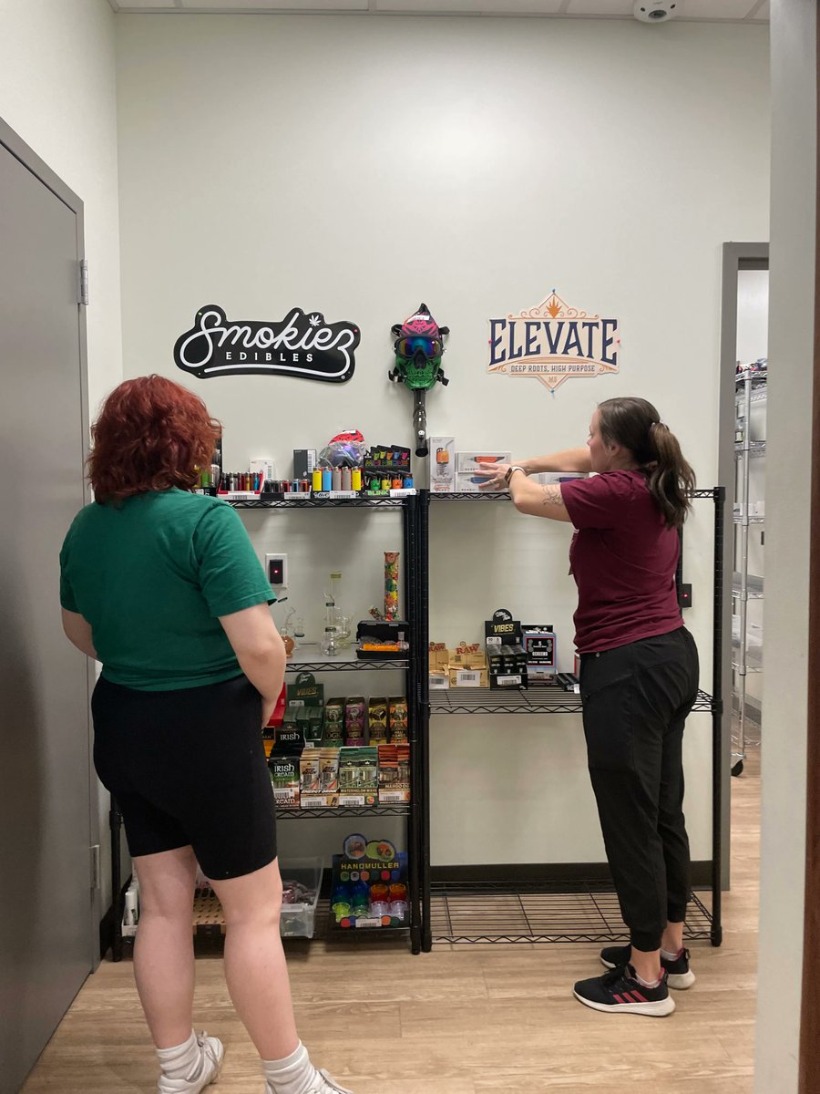 TerrabisMO's tweet photo. 😃 Who's up for an adventure this week!? Explore more of Missouri's best 🌲 at your local Terrabis! What plans do you have for 4/20!?
#420week #shoplocal #visitmo #exploremo https://t.co/E02M9xvqS4