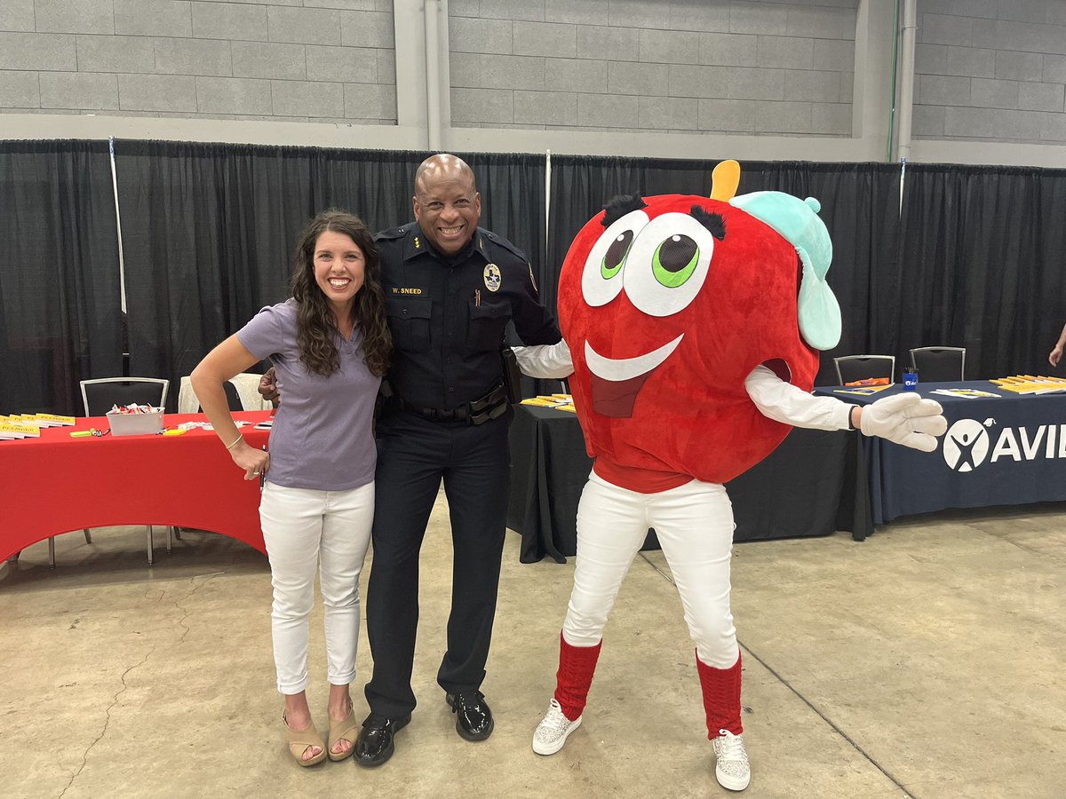 Enjoyed my time with <a href="/BigRedAISD/">BIG RED AISD</a> this past weekend at our AISD career fair! The successes were abundant and so much #AISDjoy was brought to others with Big Red’s energy! <a href="/WeAreAISD/">Austin ISD Office of Talent Strategy</a>