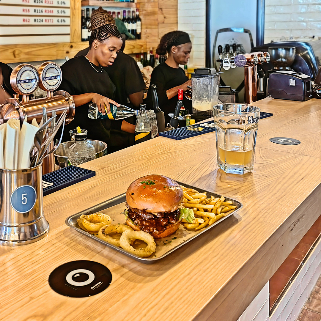 Opencharge's tweet photo. Perfect venue for after-work drinks, family lunches, sports matches and celebrations with daily entertainment ranging from oompah groups to brass bands.

#beer #sports #entertainment #KapstadtBrauhaus #opencharge https://t.co/zKdcCETCtb