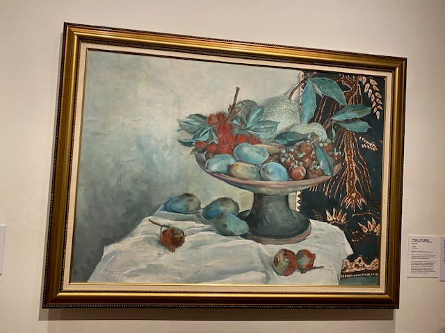 aWaimun's tweet photo. Immerse to appreciate Art with You caregiver program guide at the National Gallery Singapore. Finding it a bit daunting as a beginner at first to find my bearing and locating the art pieces. No sweat at all with classmates. @artsageingntu; #artaging; #AG6309Wk7AY22T3 https://t.co/geas6umKgg