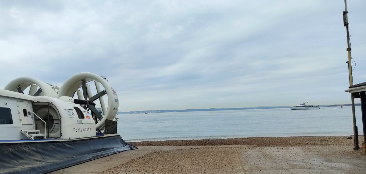 EdPsychAC's tweet image. Beautiful day for a morning on the island ⛅🚣‍♀️ @HIEPsychology