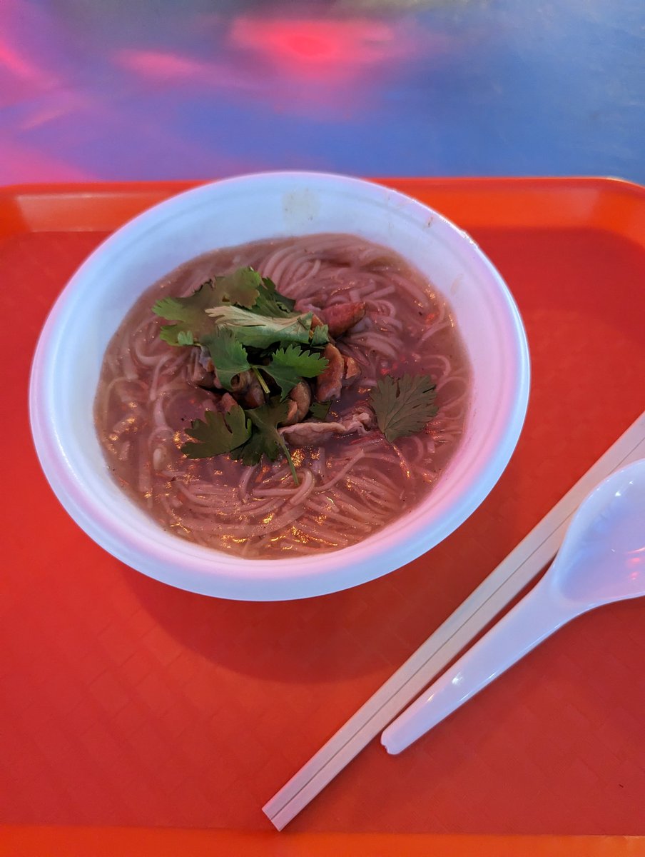 _tarata's tweet photo. ディズニーをひと足早く脱出して、スカイツリーの台湾祭にきたよー

麺線で腹ごしらえ！
台湾大好き！ https://t.co/HuQzaYwXK5