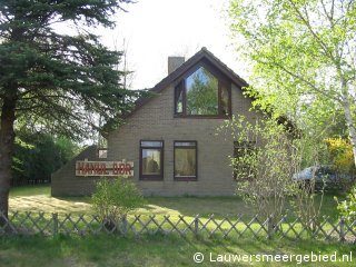 aandeFrieseKust's tweet photo. | #LastminuteGroningen #Groningen #Lauwersmeer
| vakantiehuis Hanul Dor
|  449 Euro
| vr 21/04 - vr 28/04
-
Comfortabel en ruim (2-7 pers.) vakantiehuis met fraai uitzicht op het natuurgebi...
-
| https://t.co/lpaPLkhIGo https://t.co/tQNjVeOitP