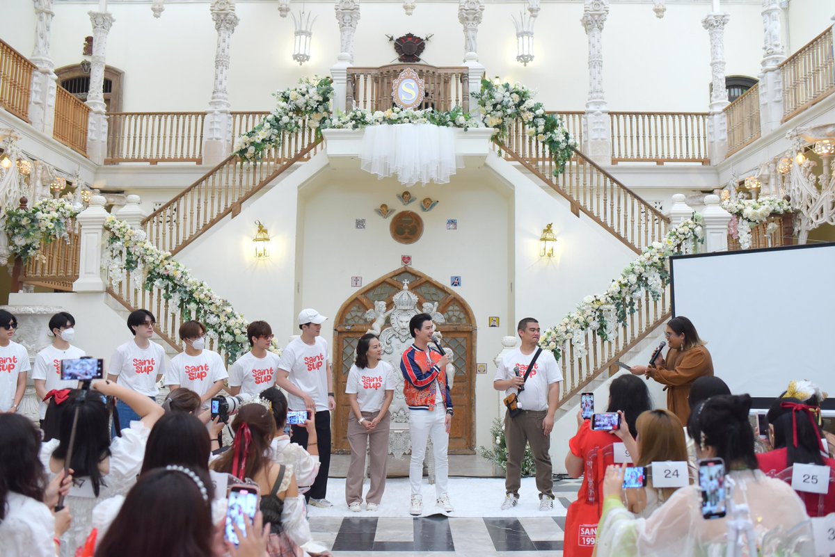 SeesanBunterng's tweet photo. 🎂"เซ้นต์ ศุภพงษ์" นักแสดง ผู้จัดหนุ่มไฟแรง แห่ง IDOLFACTORY ชวนครอบครัวและแฟนคลับทำบุญใหญ่วันเกิดอายุครบ 25 ปี

อ่านข่าวต่อได้ที่ https://t.co/UhAZCtGuW8

#25thSAINTDay
#Saint_sup #MingEr
#HBD25thProject4Saint https://t.co/7qjDYd2A2R