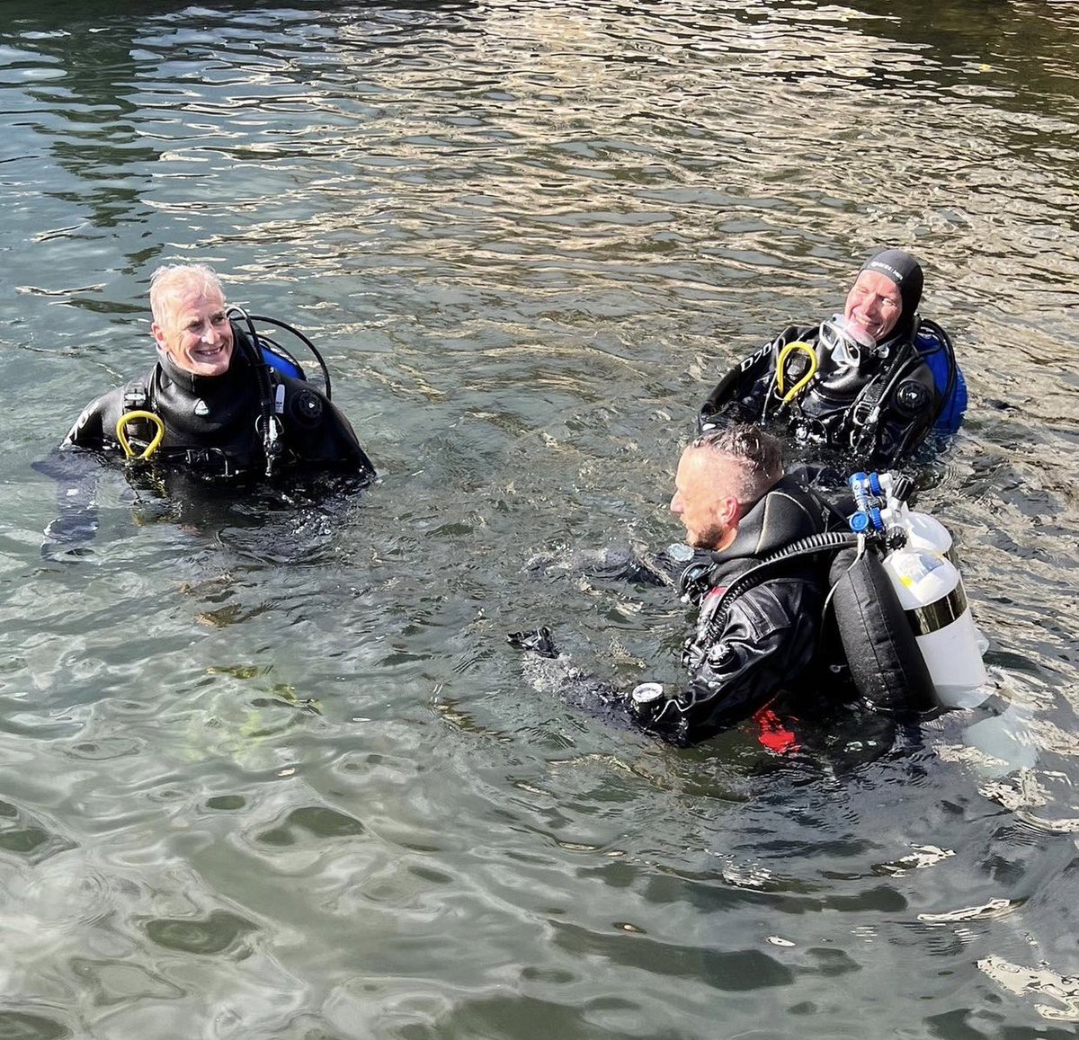 FredrikGMyhre's tweet image. Veldig bra å høre både @jonasgahrstore &amp;amp; @EspenBarthEide si de riktige ordene om hvordan å få livet i #Oslofjorden tilbake på #OneOceanWeek i Bergen. Ser virkelig frem til handling som følger ordene nå fremover. 💙🌊 Neste dykk sammen er kanskje i en friskere fjord? 🥹