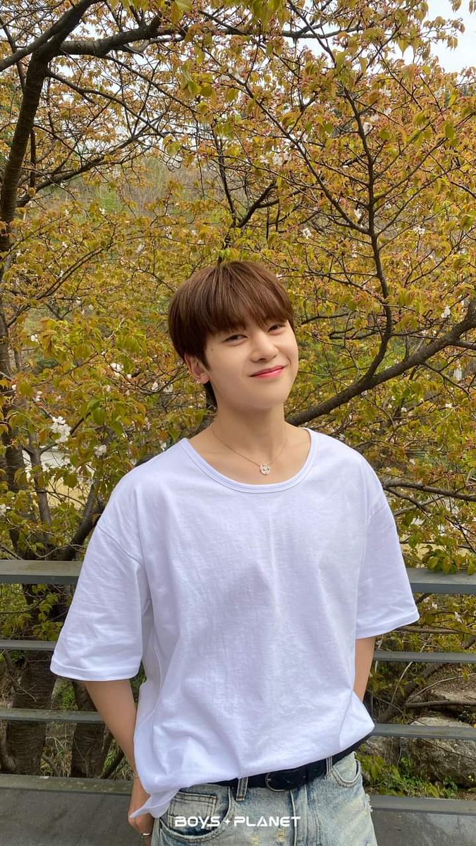 susumoe5's tweet image. Our Seok Matthew is so handsome
Let's debut our matthew
Please continue to vote for seok matthew
#SEOKMATTHEW 
#Matthew1Pick 
#OnlyOneMatthew 
#GlobalOppa