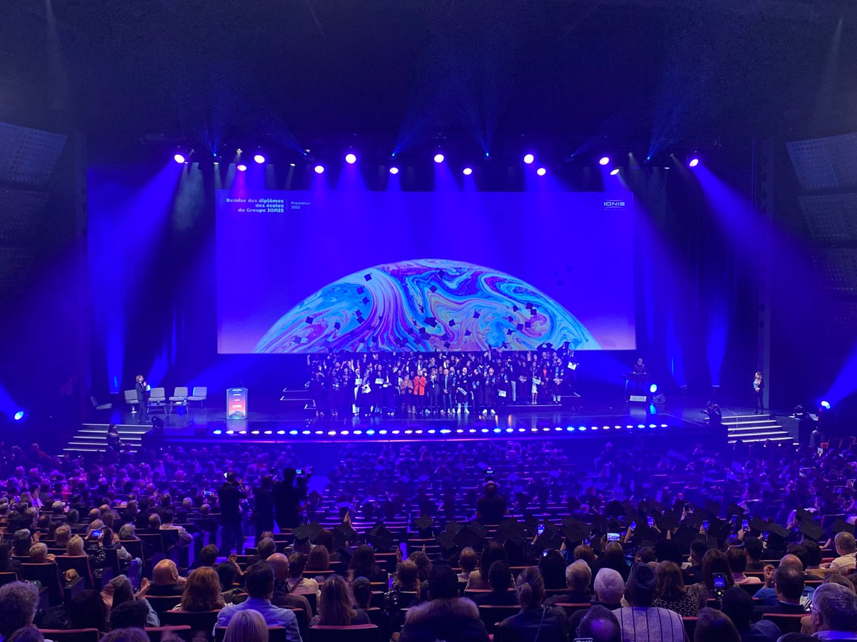 Groupe_IONIS's tweet image. Félicitations à tous nos #diplômés ! Ils intègrent désormais la grande famille @Groupe_IONIS, qui compte plus de 100 000 #alumni à travers le monde. Un nouveau chapitre commence, et nous leur souhaitons plein de succès dans leurs nouvelles aventures 🚀