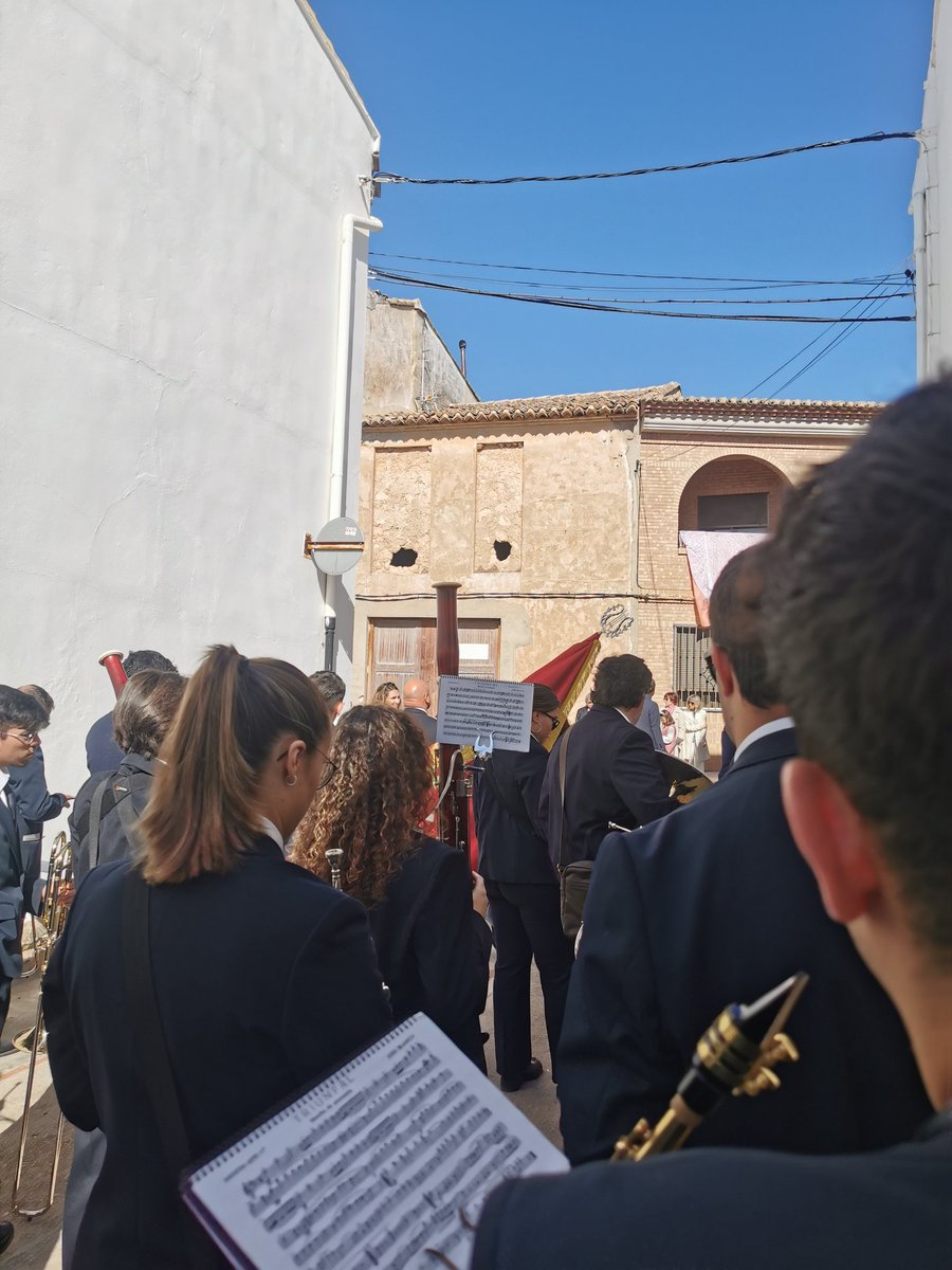 Com tots els anys. La SO.MU.TU acompanya a la processó dels combregars de Sant Vicent.