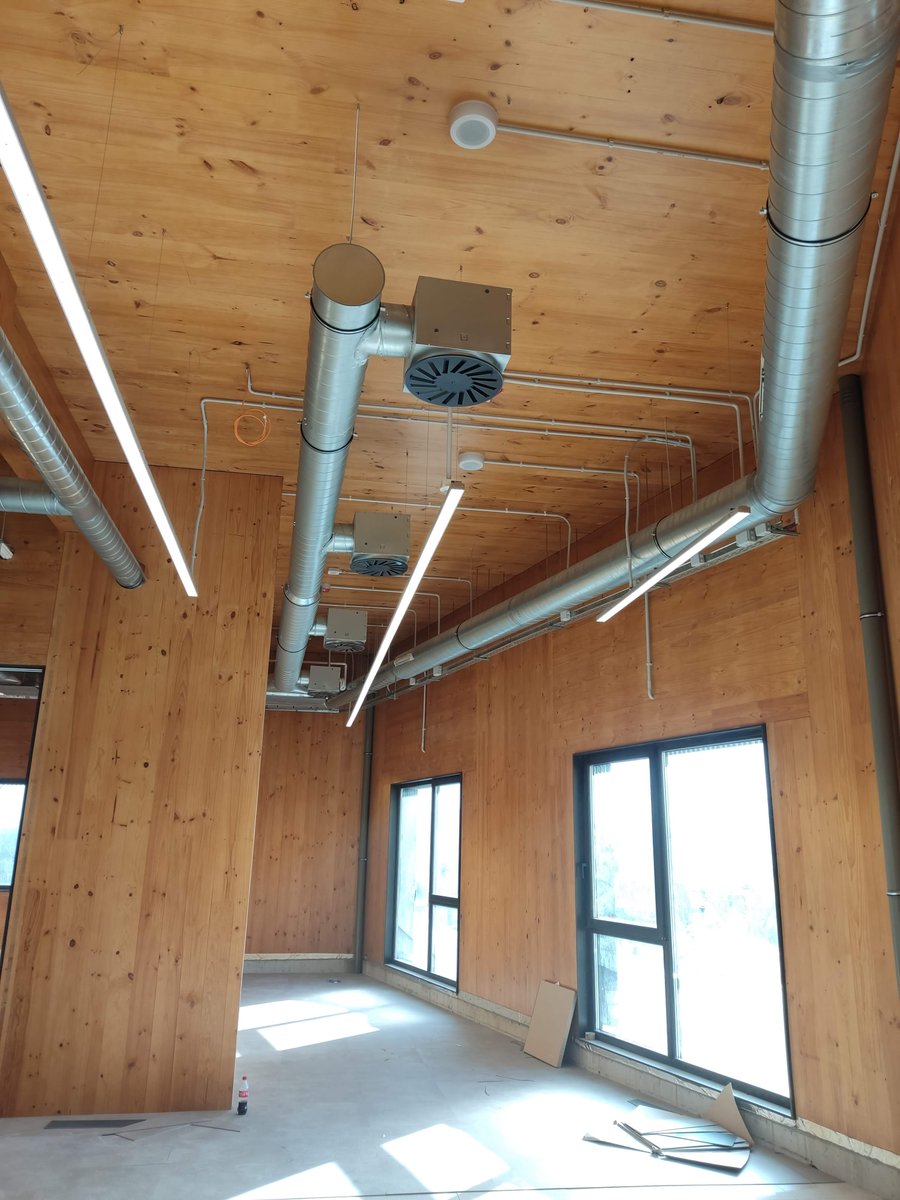 Realizado el ensayo #BlowerDoor en método 1 a la nueva sede de 
<a href="/NaturKlima/">Naturklima</a>

Se trata del primer edificio público de Euskadi construido bajo los estándares constructivos de #Passivhaus

blowerdoortesting.es/blog