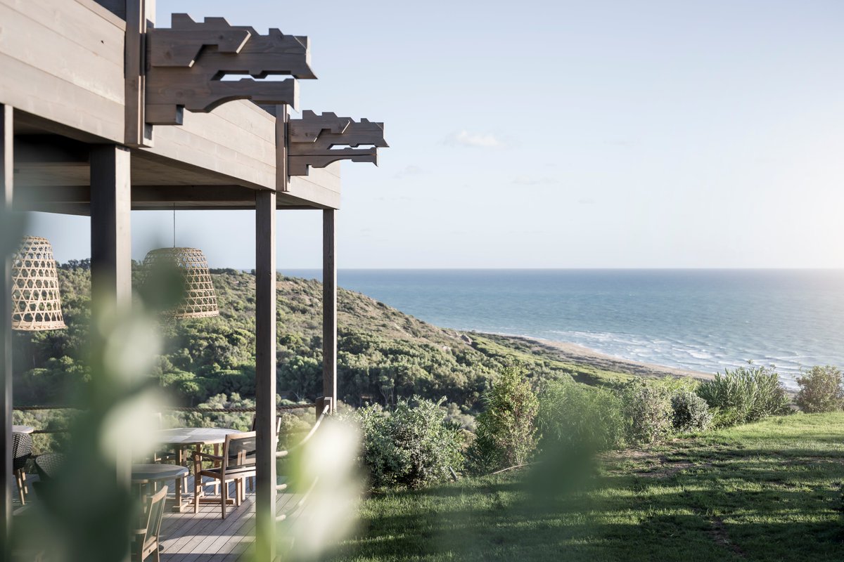 Arthouse PR tweet media