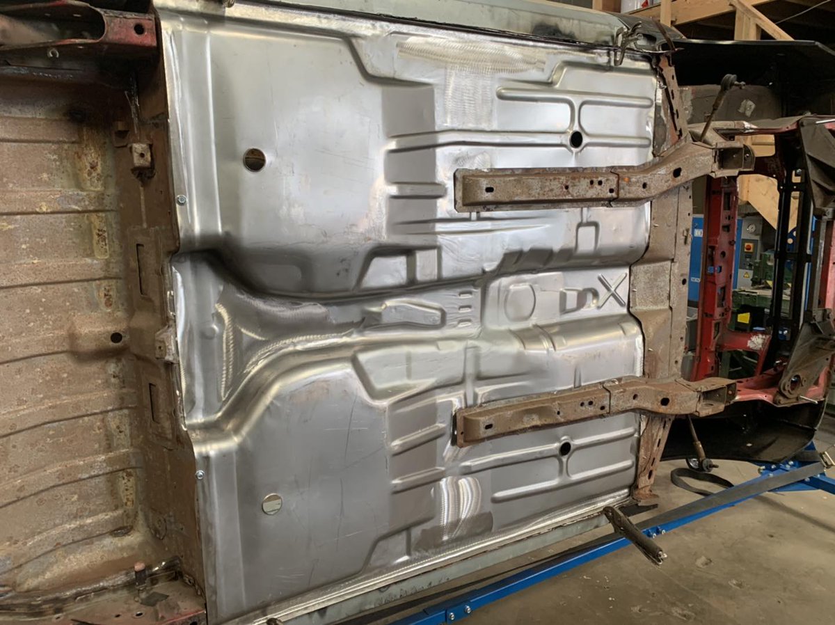 ExPressedSteel's tweet photo. Our Escort Mk3/Mk4 Full Floor Pans fitted to a customers RS Turbo.

https://t.co/BoBKtvINNo

#EscortRSTurbo #SHRestorations @ExPressedSteel https://t.co/sfdtOq9GKk
