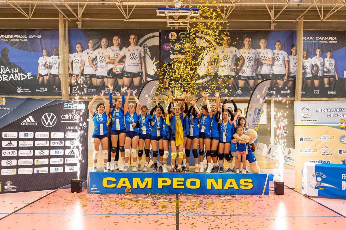 Claret Las Palmas tweet media