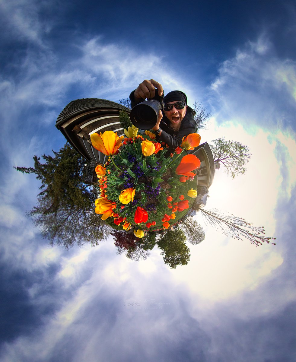 SiKImagery's tweet image. So excited to see the shots for the #SiKPhotoChallenge! Theme was:#SpringBloom
I had a hard time picking 1 version. This is actually the same exact shot, just edited different. Gotta love the @insta360 cameras! These #Tulips were just beautiful!
Next week’s theme: #AsAboveSoBelow