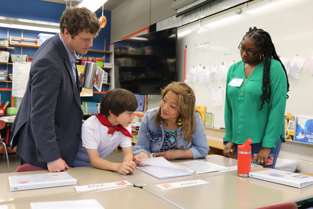 DurhamAcademy's tweet photo. Woo! If you have never been to the third-grade Grandfriends’ Day… you are missing out on one of the coolest celebrations of the year. 🧓 Parents, be on the lookout for a link to photos in this week’s News & Notes email! 📸 #DurhamAcademy #DALowerSchool #UnitedStates https://t.co/hWohXMyBPy
